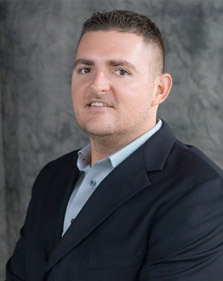 Read more about the article Team Hoffmann Acknowledges Curt Halter, Inside Sales Agent
