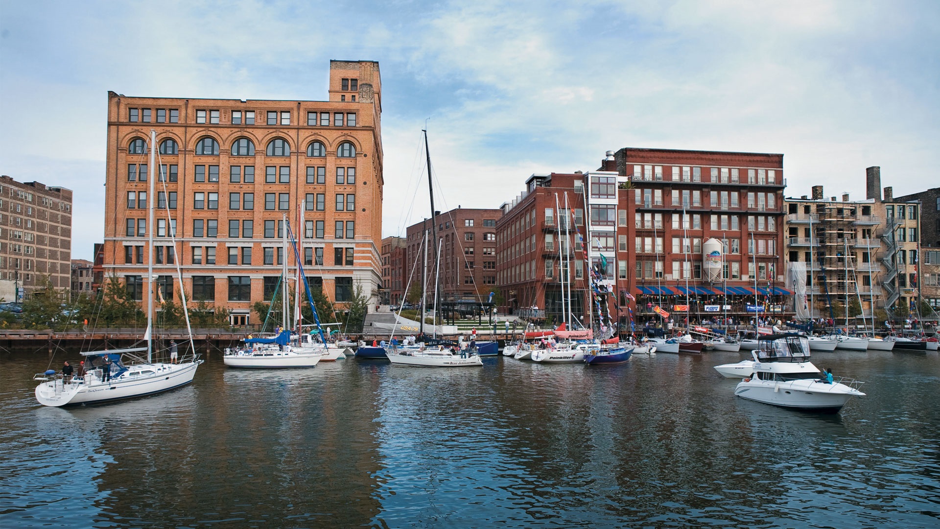 Read more about the article Team Hoffmann is Excited About The Condo Opportunities Available in Downtown Milwaukee.
