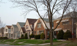 Read more about the article 7 Neighborhood Red Flags For New Home Buyers…