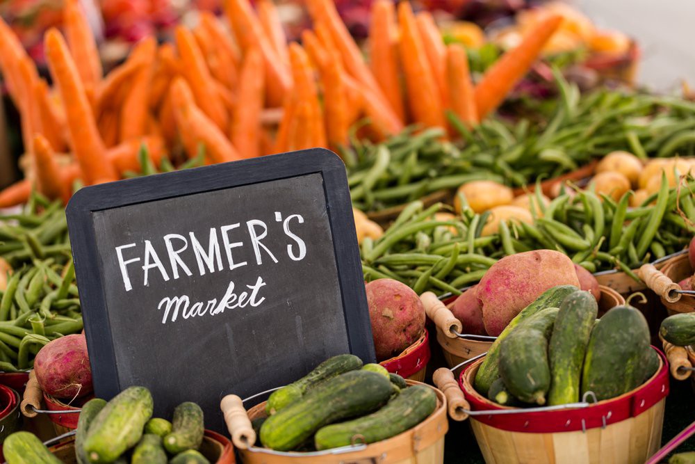 Read more about the article Milwaukee-area farmers markets… Open until October!
