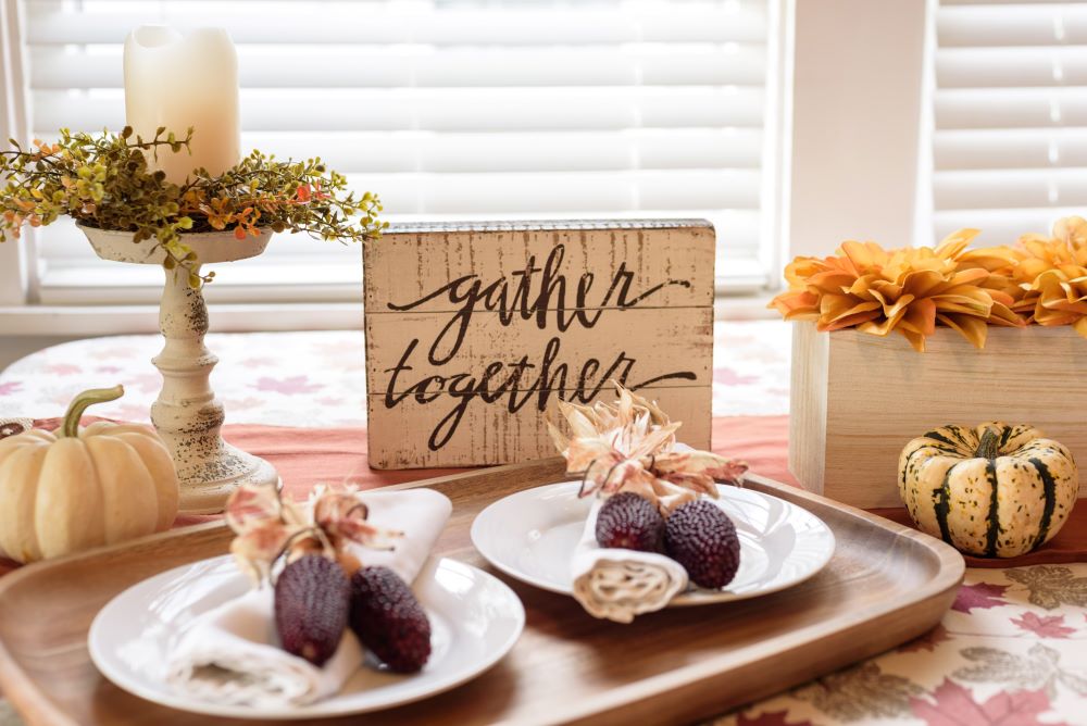 Read more about the article How To Transition Your Home Decor From Halloween To Thanksgiving