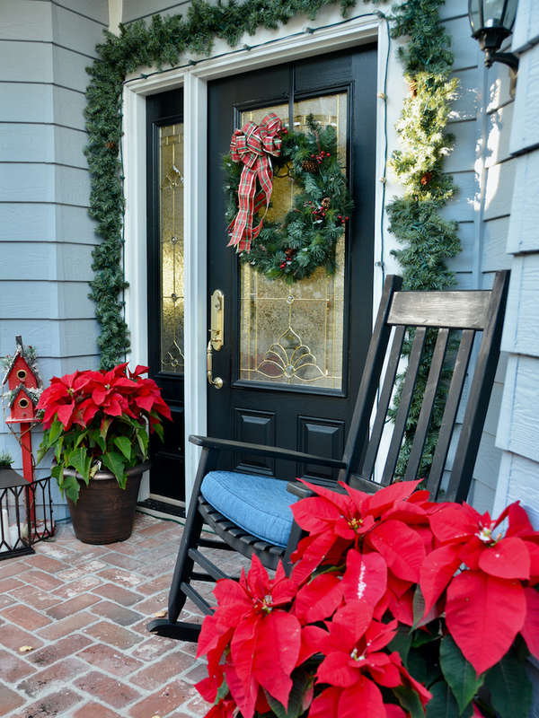 Read more about the article Easy Ways to add more Christmas Curb Appeal