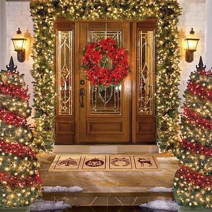 Read more about the article 15 Festive Christmas Front Porch Ideas