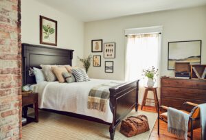 Read more about the article Empty Nesters Renovation Idea #7 – Cozy Guest Room