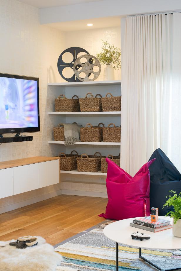 Read more about the article New Year’s Resolution #1 – Streamline The “Stuff”