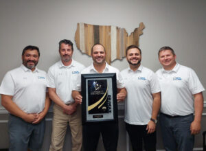 Read more about the article Team Hoffmann receives the RE/MAX Luminary of Distinction Award