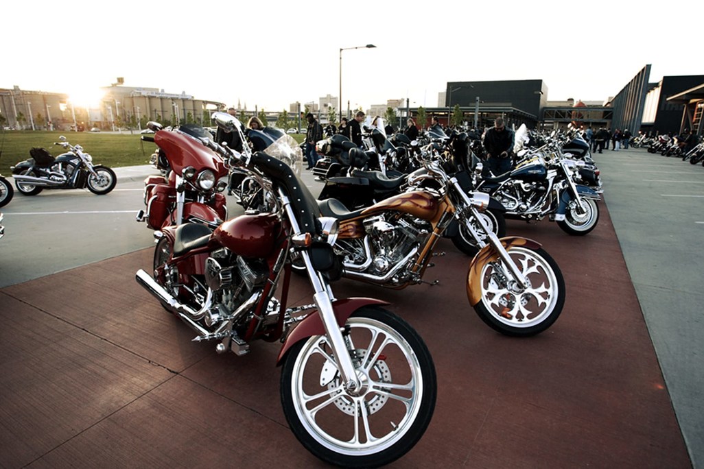 Read more about the article The Harley Davidson Museum Bike Night Opens Tonight!