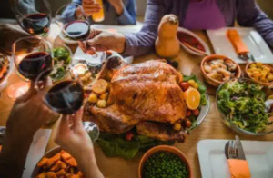 Read more about the article Thanksgiving 2025 Décor Trend 1: Nostalgic Charm Meets Modern Comfort