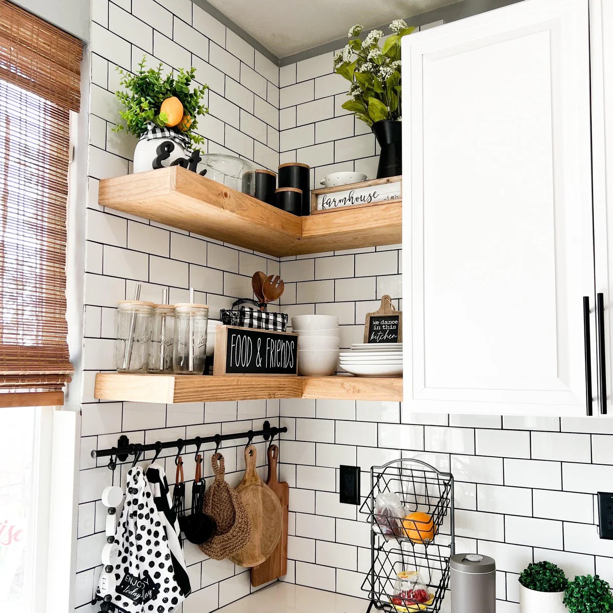 Read more about the article Floating Shelves #5 – Open Storage