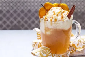 Read more about the article An Apple Cider Float Is Autumn in a Glass!