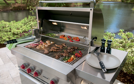 Read more about the article Finally… It’s Backyard Grilling Season in Wisconsin!