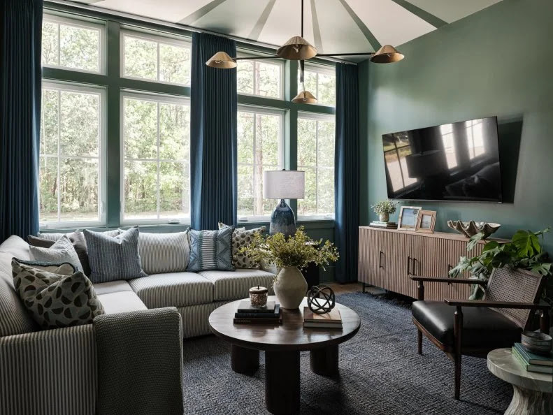Read more about the article 2025 HGTV Dream Home – Color of the Year Case Study