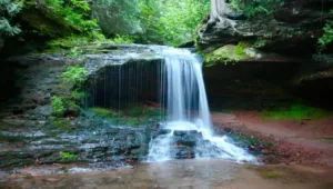 Read more about the article Dozens of Wisconsin waterfalls worth visiting this spring